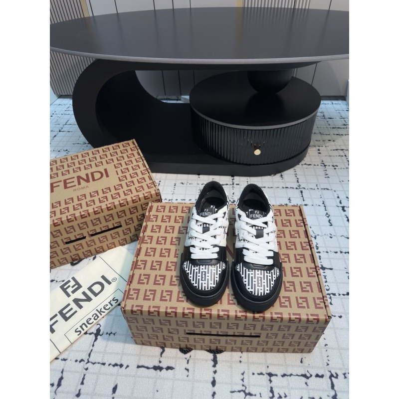 F**di casual shoes
